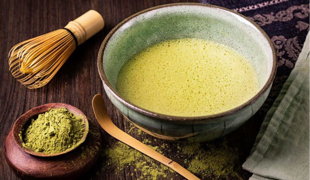 Matcha tea soup
