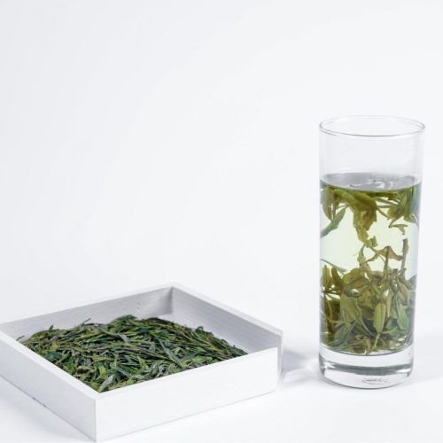 Organic Green Tea Hangzhou Zhiqinghe Tea Tech Co.,Ltd. Producing Organic Green Tea