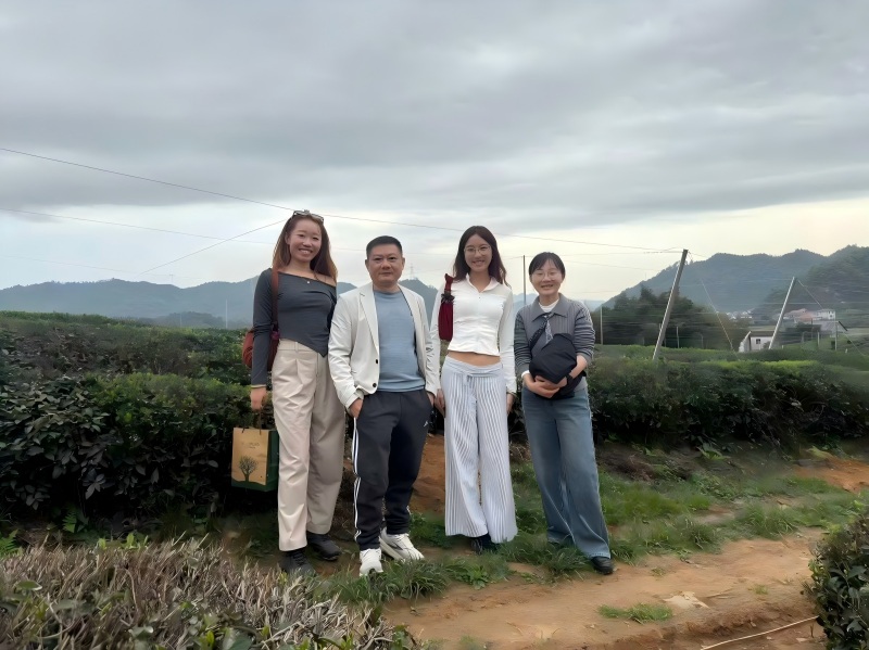 Two beautiful clients with Alex and Cissy at Zhiqinghe Tea farm